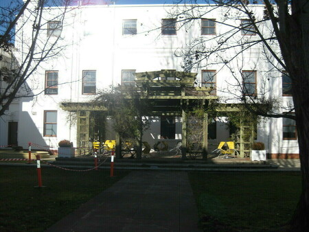 Parliamentary courtyard