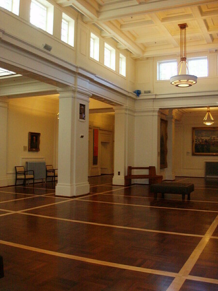 Kings Hall with painting, although most of the paintings have moved